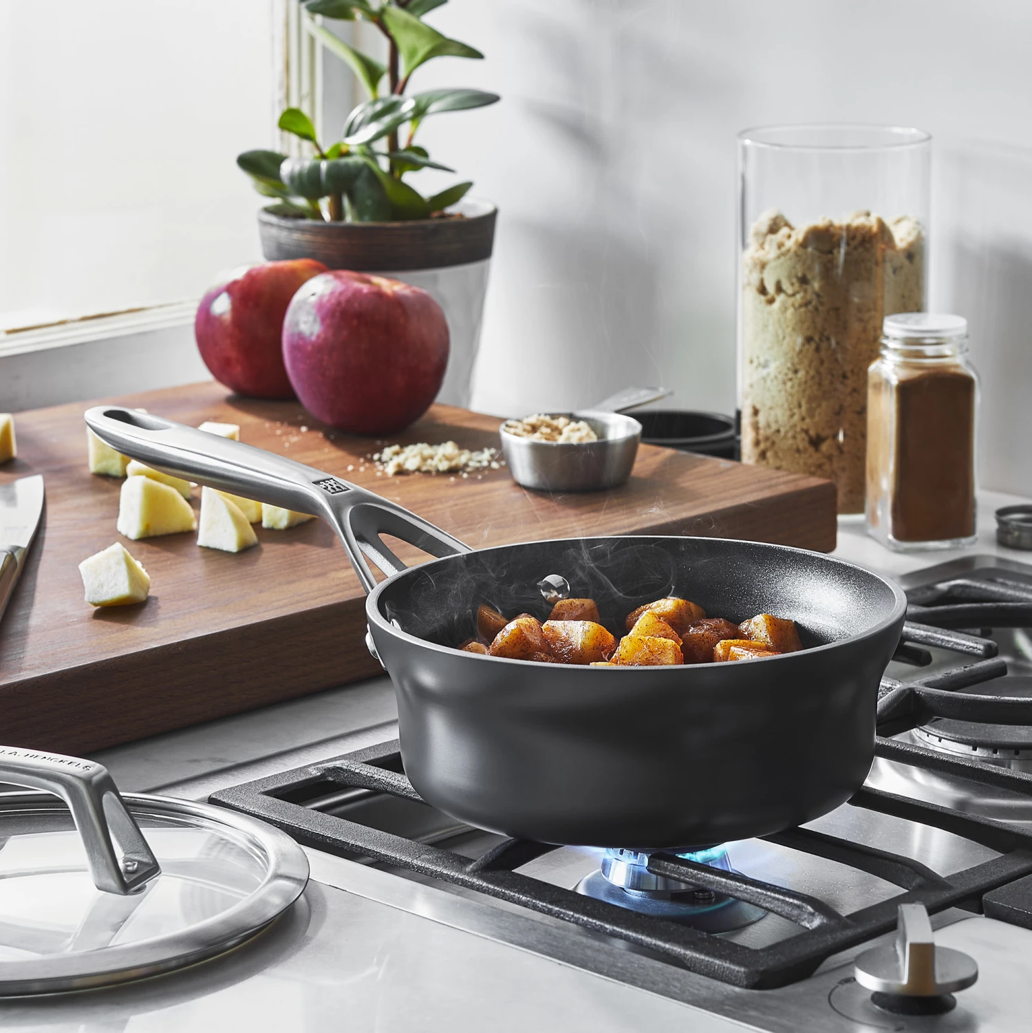 Zwilling Motion 1.5 Qt Sauce Pan 5 Zwilling Motion 1.5 Qt Sauce Pan - Image 3