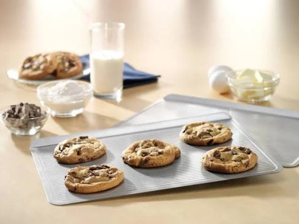 USA Pans Cookie Sheet Pan, 17" X 12 1/4" 4 USA Pans Cookie Sheet Pan, 17" X 12 1/4" - Image 2