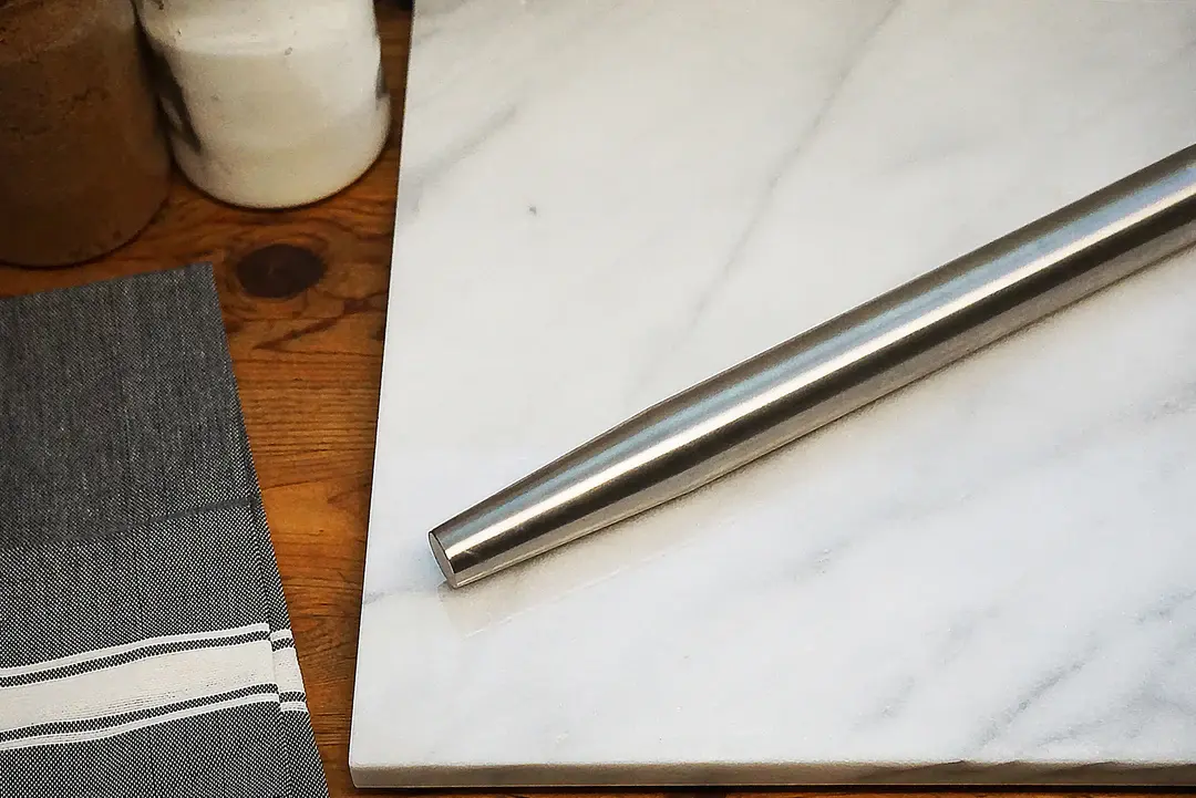 Emile Henry Pie Dish Rouge 4 Emile Henry Pie Dish Rouge - Image 2