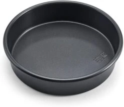 Chicago Metallic Professional 9" Round Cake Pan
