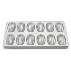 Cuisinart Chef's Classic 7" X 15" Madeleine Pan (12 Cup) -Home Kitchen image 2257
