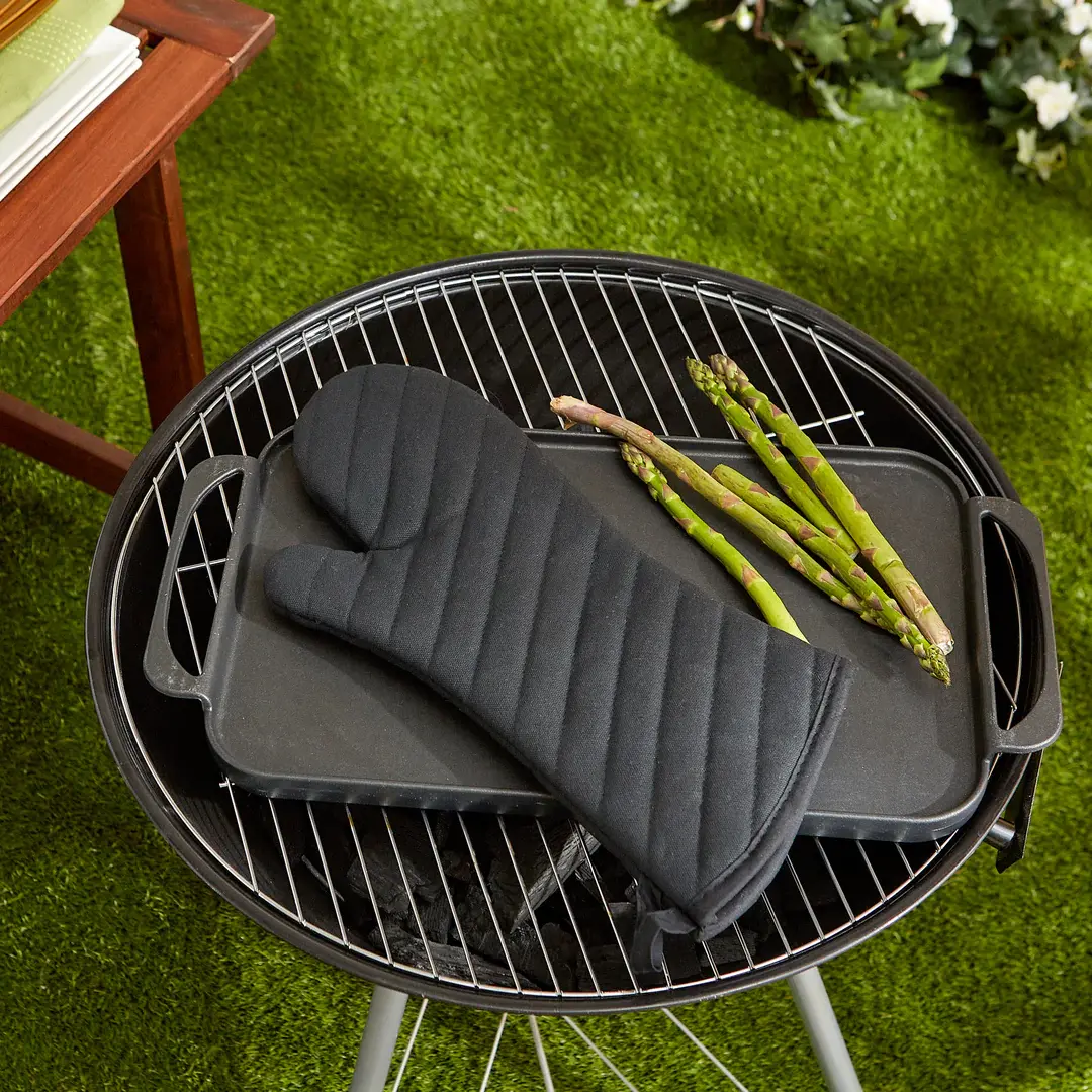 RSVP BBQ Grill Mitt 17" 7 RSVP BBQ Grill Mitt 17" - Image 5