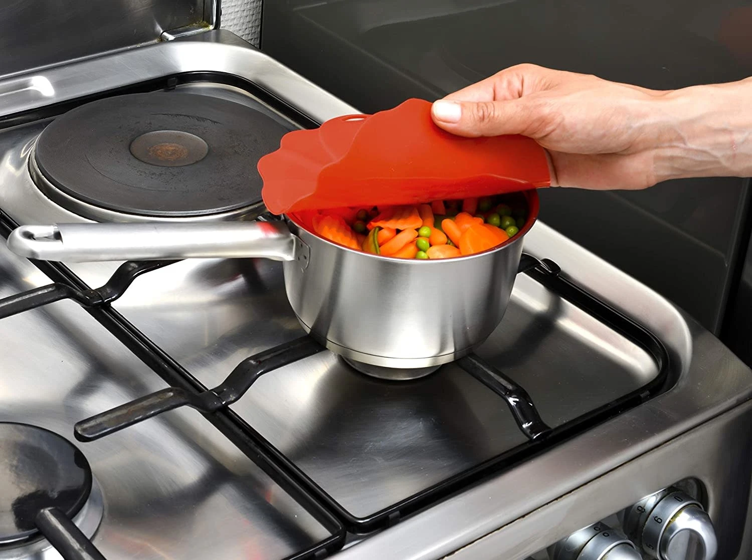 Charles Viancin Poppy Lid (Red) Gift-Box - Set/4 (11'', 9'', 6'', 4'') 10 Charles Viancin Poppy Lid (Red) Gift-Box - Set/4 (11'', 9'', 6'', 4'') - Image 8