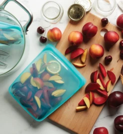 Stasher Silicone Reusable 1/2 Gallon Bag: Aqua -Home Kitchen image 323