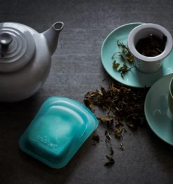 Stasher Silicone Reusable Pocket Bag: 2 Pack Aqua & Clear 8 Stasher Silicone Reusable Pocket Bag: 2 Pack Aqua & Clear -Home Kitchen image 343