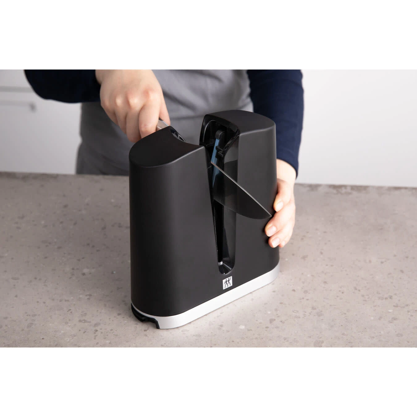 Zwilling V-Edge Knife Sharpener 6 Zwilling V-Edge Knife Sharpener - Image 4